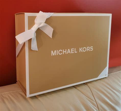 Amazon.com: Michael Kors Gift Box